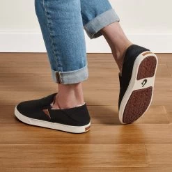 OluKai Pehuea Heu - Lava Rock -Shoe Style Sales 20391 LRLR 102 W PehueaHeu LvarLvar Web Opt