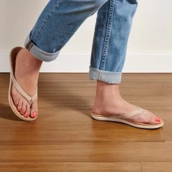 OluKai Honu - Tapa / Golden Sand -Shoe Style Sales 20436 20GS 102 W Honu TapGlds Web Opt