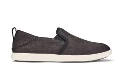 OluKai Hale'iwa Olona In White Shoes