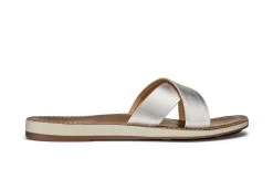 OluKai Ke'a In Tan Sandals
